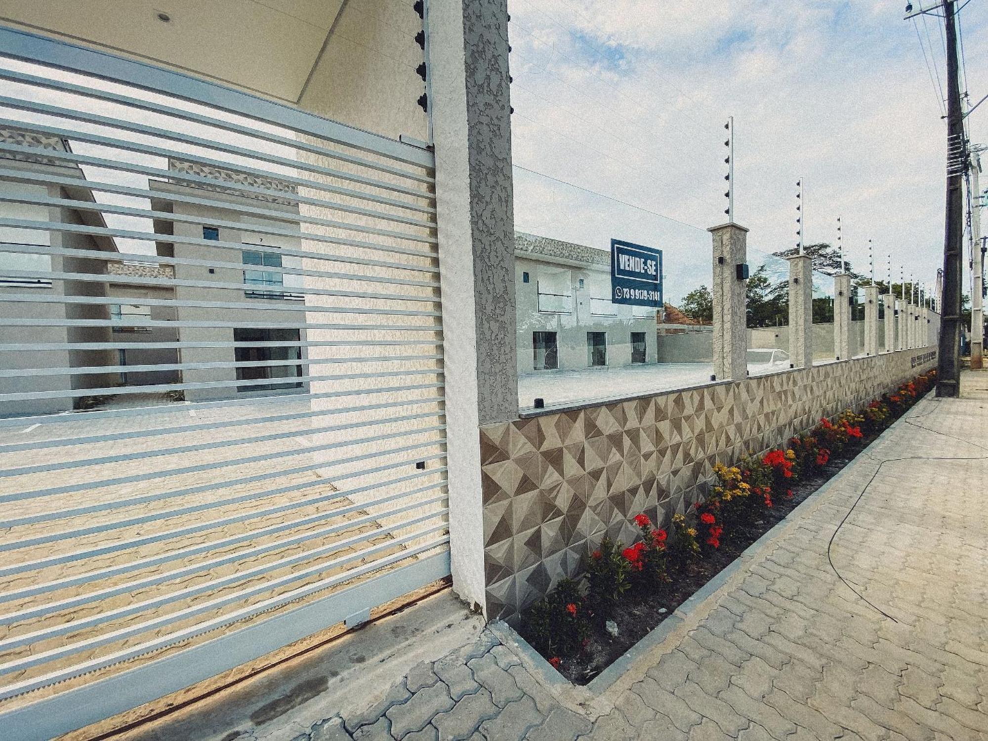 Casas Duplex Todas Com 3 Suiites Ambas Com Ar Condicionado, Varanda, Internet E Churrasqueira Privativa No Residencial Jardins De Taperpua 2 Codominio A Poucos Metros Da De Taperapua, Com Piscina E Area Gourmet. *
