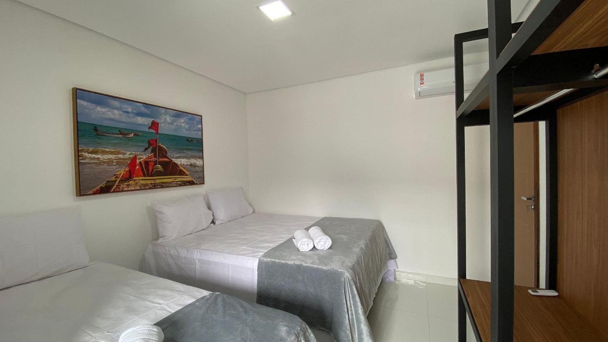 Casa de férias Casas Duplex Todas Com 3 Suiites Ambas Com Ar Condicionado, Varanda, Internet E Churrasqueira Privativa No Residencial Jardins De Taperpua 2 Codominio A Poucos Metros Da De Taperapua, Com Piscina E Area Gourmet. Porto Seguro
