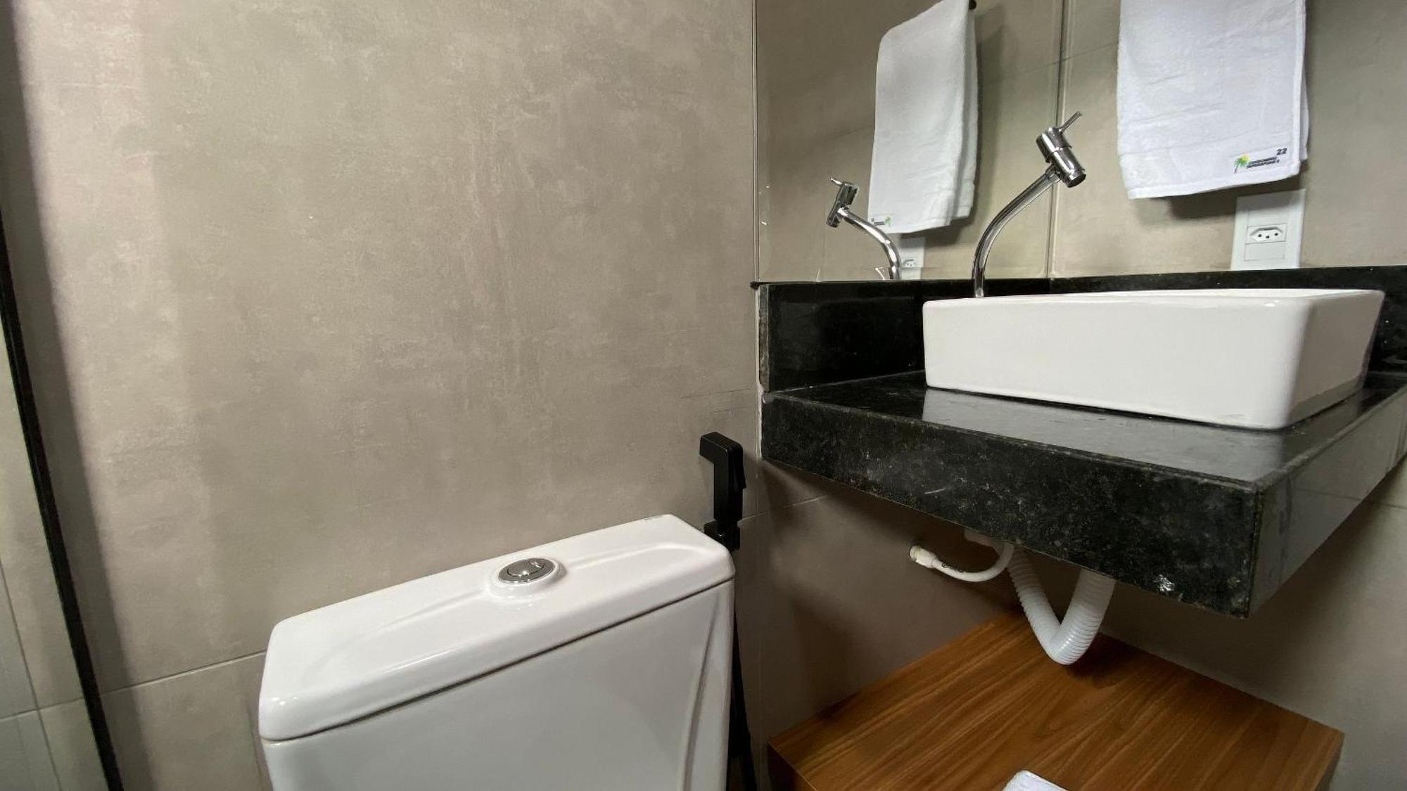 Casas Duplex Todas Com 3 Suiites Ambas Com Ar Condicionado, Varanda, Internet E Churrasqueira Privativa No Residencial Jardins De Taperpua 2 Codominio A Poucos Metros Da De Taperapua, Com Piscina E Area Gourmet. Casa de férias *
