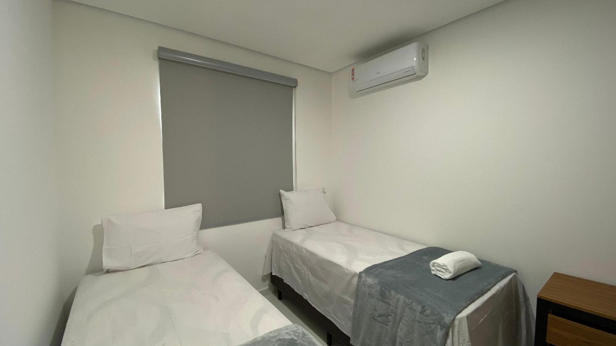 Casas Duplex Todas Com 3 Suiites Ambas Com Ar Condicionado, Varanda, Internet E Churrasqueira Privativa No Residencial Jardins De Taperpua 2 Codominio A Poucos Metros Da De Taperapua, Com Piscina E Area Gourmet. Casa de férias *