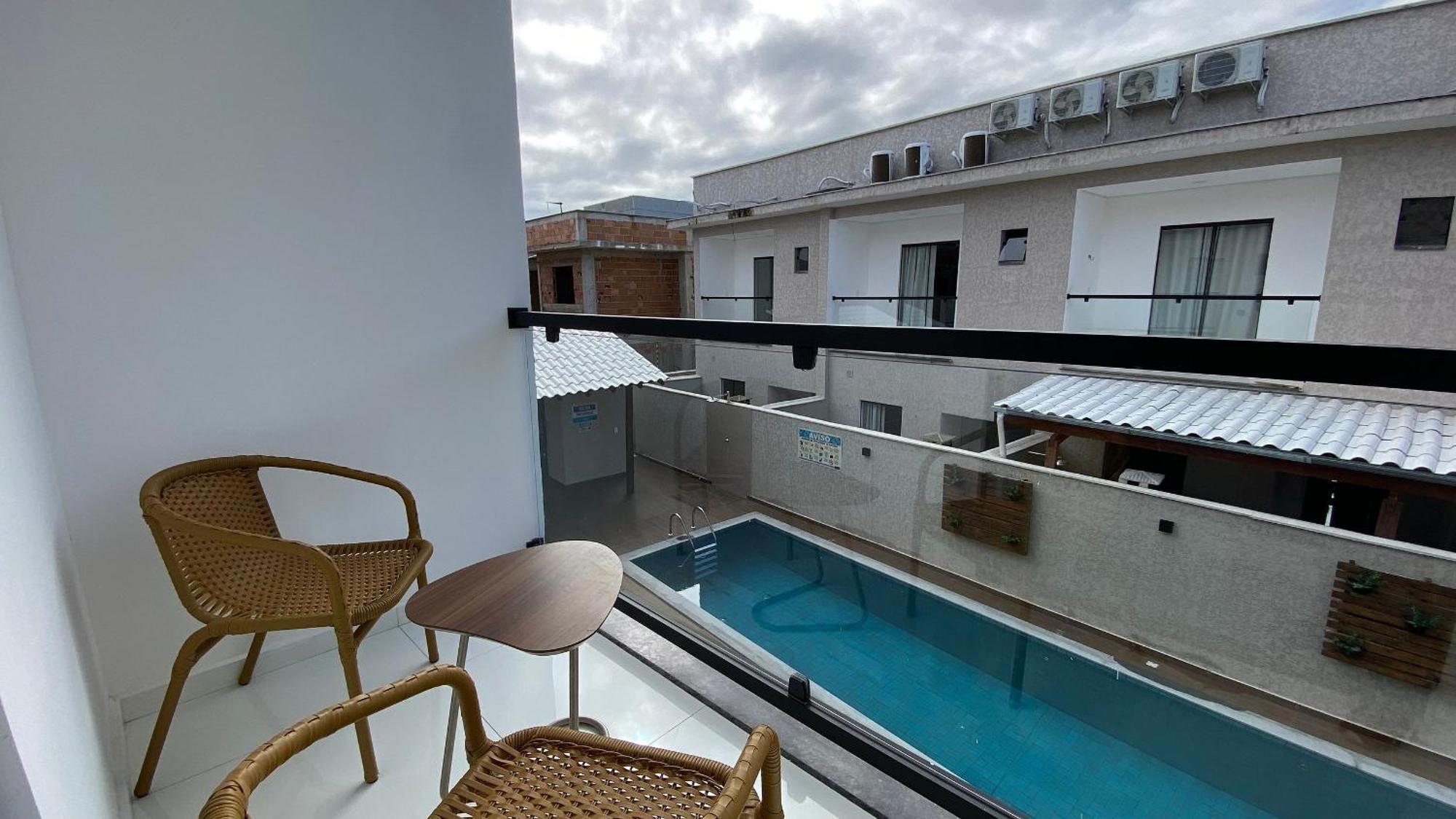 Casa de férias Casas Duplex Todas Com 3 Suiites Ambas Com Ar Condicionado, Varanda, Internet E Churrasqueira Privativa No Residencial Jardins De Taperpua 2 Codominio A Poucos Metros Da De Taperapua, Com Piscina E Area Gourmet. *